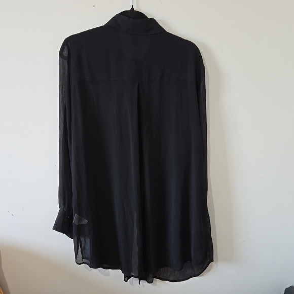 Love & Legend Chic Black Blouse - Picture 6 of 7